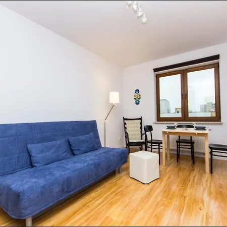 P&o Namyslowska 6c Apartman