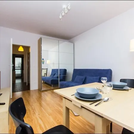 P&o Namyslowska 6c Apartman *